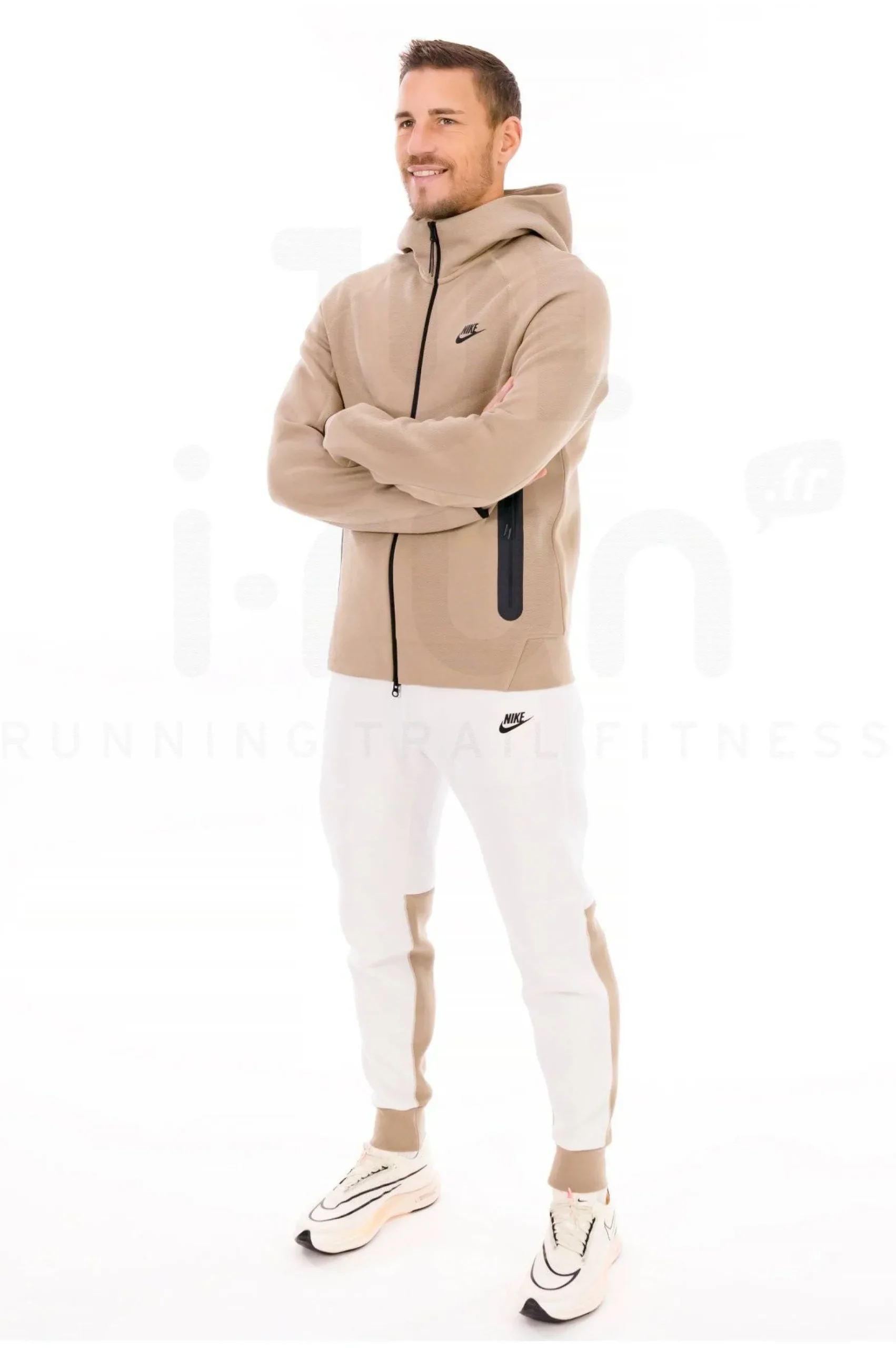 Tech Fleece Windrunner M